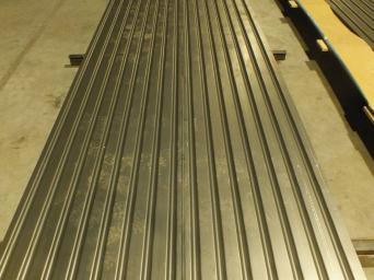 Laser welding of the engine sideboards without deformation Laser welding of the engine sideboards without deformation