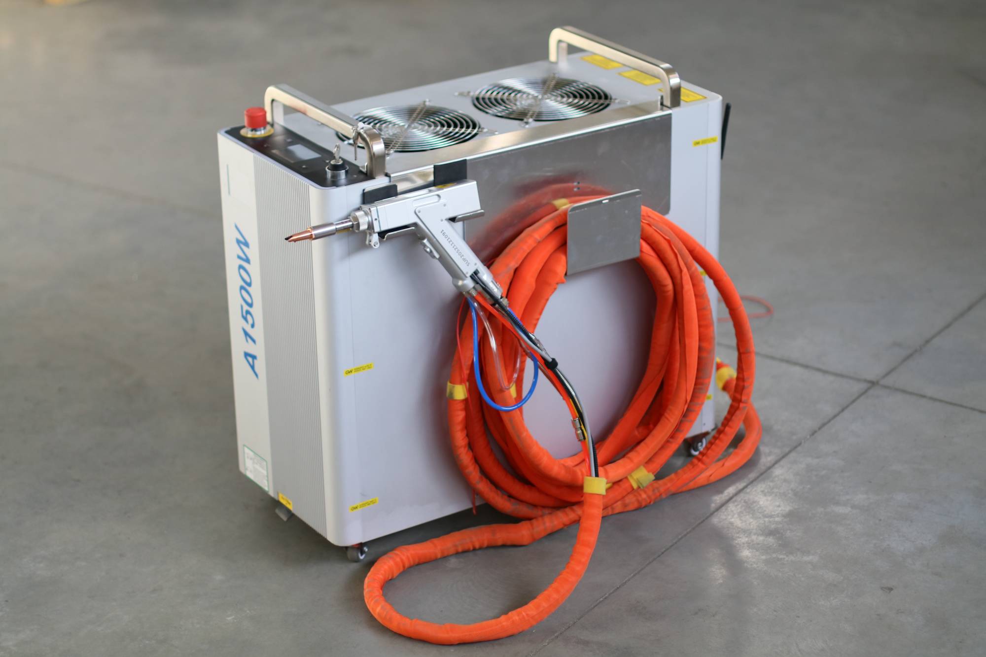 Handlaserschweißgerät LaserTherm Handlaserschweißgerät LaserTherm