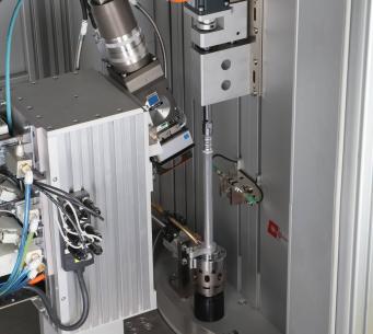 Pracoviště pro automatizované laserové svařování hliníkových komponent pro chladící soustavu