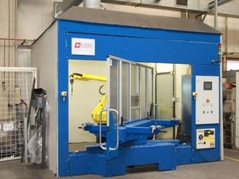Svařovací buňka MIG/MAG (CO2). Automatizace svařování svařování s robotem FANUC Svařovací buňka MIG/MAG (CO2). Automatizace svařování svařování s robotem FANUC