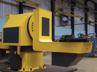 víceosé polohovadlo MOTOFIL pro vysoké zatížení a svařování robotem FANUC. víceosé polohovadlo MOTOFIL pro vysoké zatížení a svařování robotem FANUC.