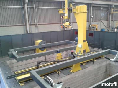 Robotic welding of oversized assemblies Robotic welding of oversized assemblies