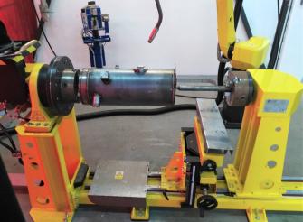 Automatisiertes Schweißen der Druckgefäße. Schweißroboter und Einachsenpositionierer FANUC. Automatisiertes Schweißen der Druckgefäße. Schweißroboter und Einachsenpositionierer FANUC.