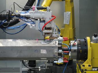 Herstellung der Stichmittel Herstellung der Stichmittel. Positionierer FANUC. Roboter FANUC. Laserschweißen. Herstellung der Stichmittel Herstellung der Stichmittel. Positionierer FANUC. Roboter FANUC. Laserschweißen.
