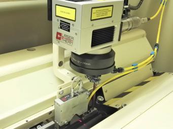 Integration des Laserschweißsystems in die Maschine. Integration des Laserschweißsystems in die Maschine.