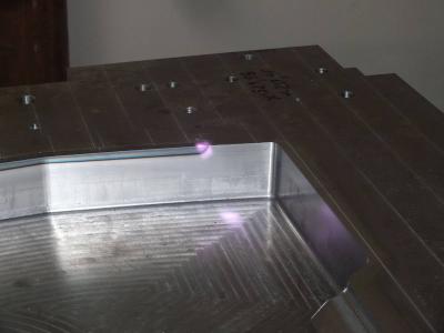Laserhärtender Pinch- und Schnittkanten der Formen Laserhärtender Pinch- und Schnittkanten der Formen